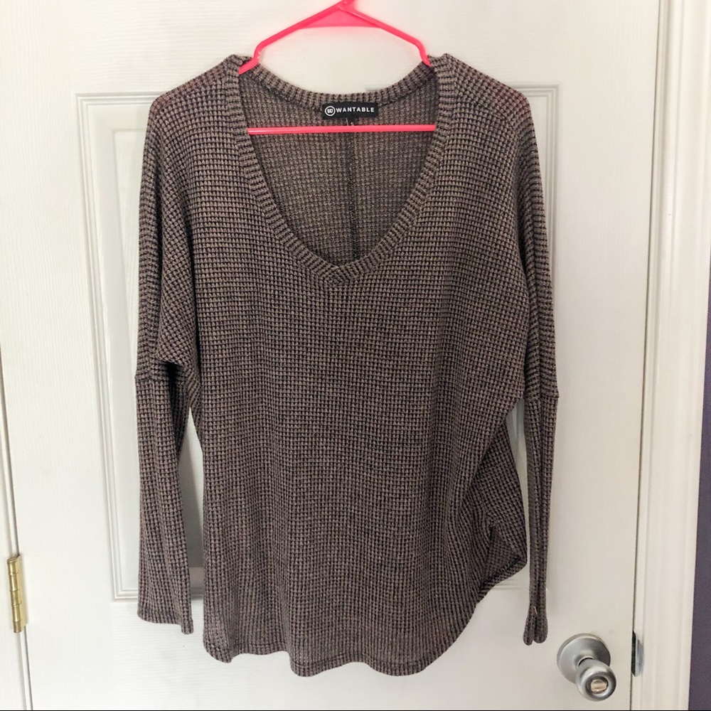 Women’s waffle long sleeved top size small